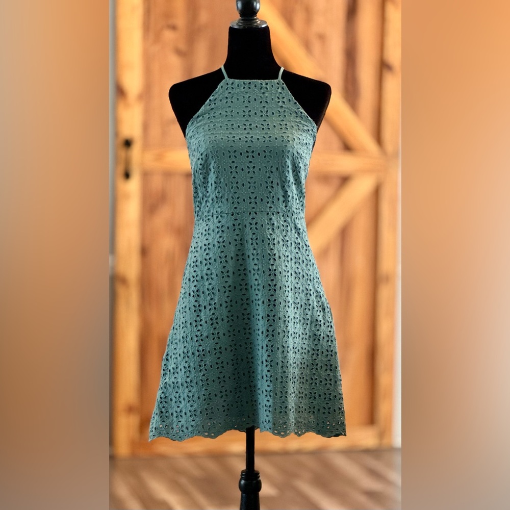 Women’s Sage Green Tie Neck Eyelet Sun Dress Size 4